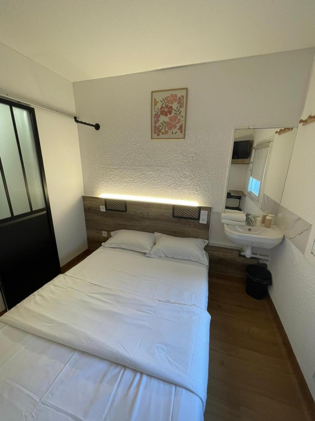 Hotel Thania Frontignan Εξωτερικό φωτογραφία
