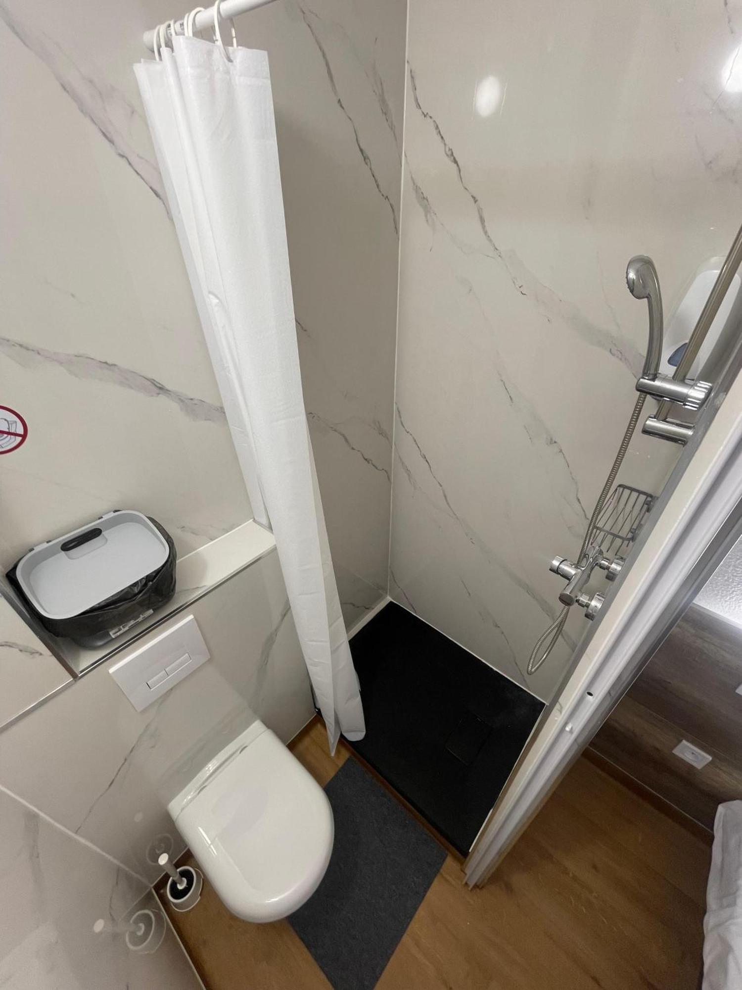 Hotel Thania Frontignan Εξωτερικό φωτογραφία
