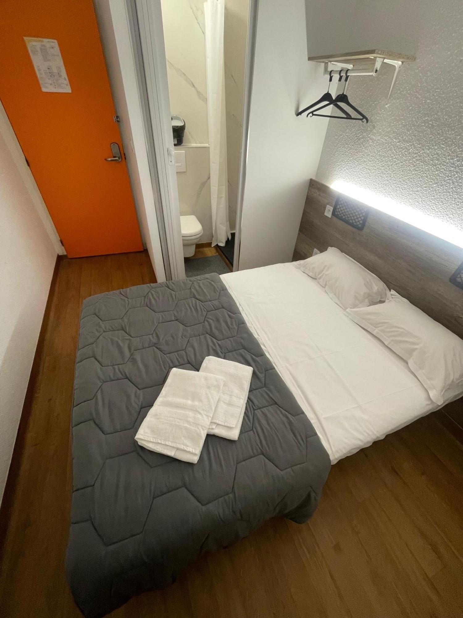 Hotel Thania Frontignan Εξωτερικό φωτογραφία
